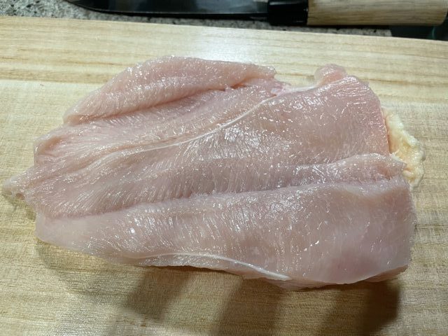 開いた鳥胸肉